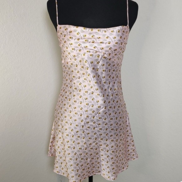 Princess Polly Myron Mini Dress Pink Floral Sweetheart Neck Size 6 LIKE NEW - Picture 2 of 5